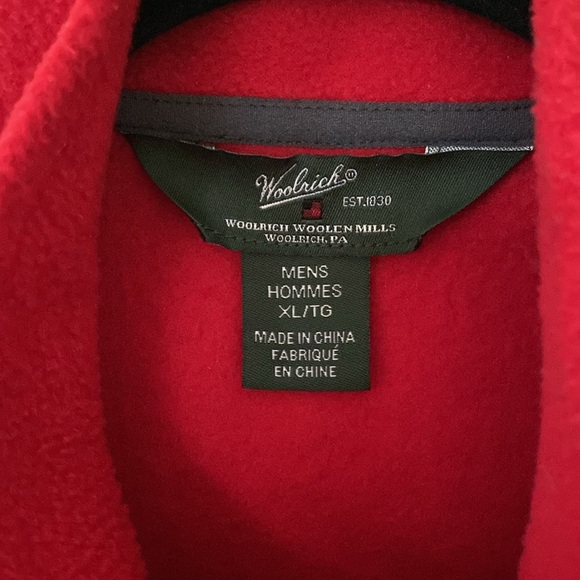 Two Men’s Woolrich Fleece Vests - Picture 7 of 11